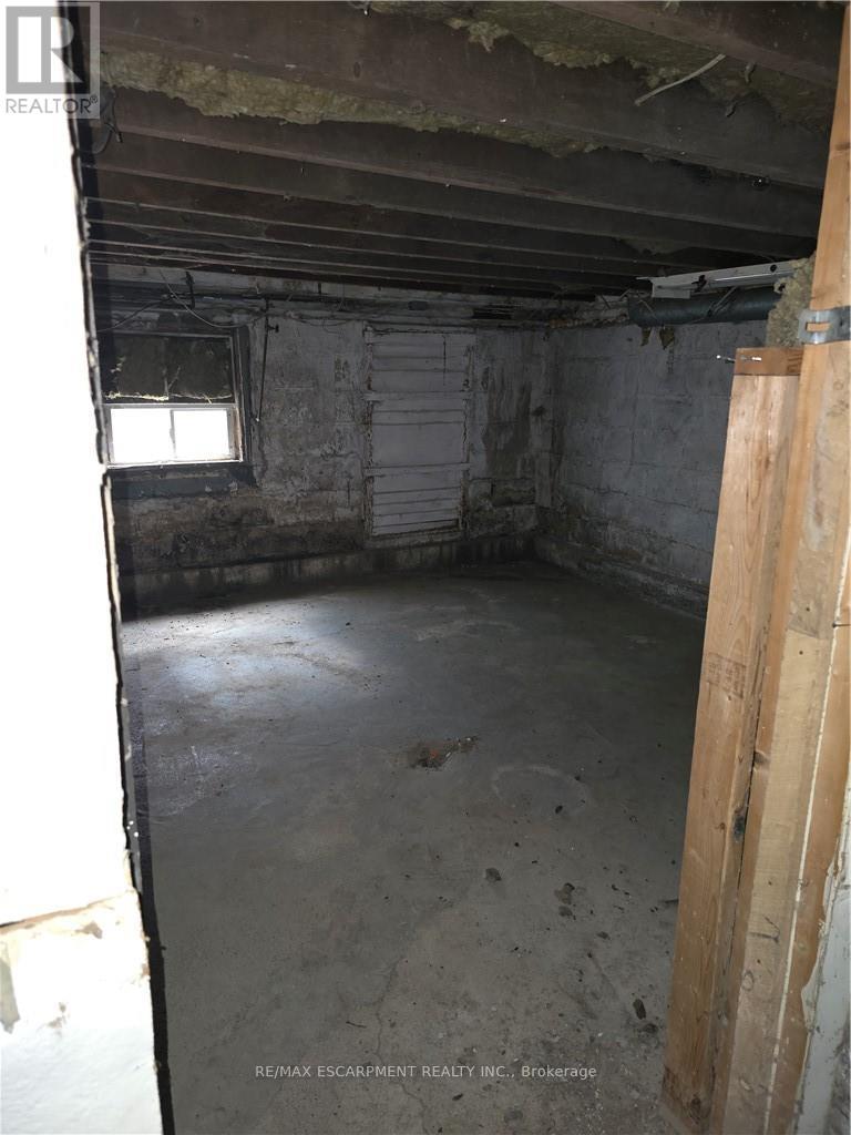 138 Sanford Avenue N, Hamilton, Ontario  L8L 5Z5 - Photo 12 - X12155112