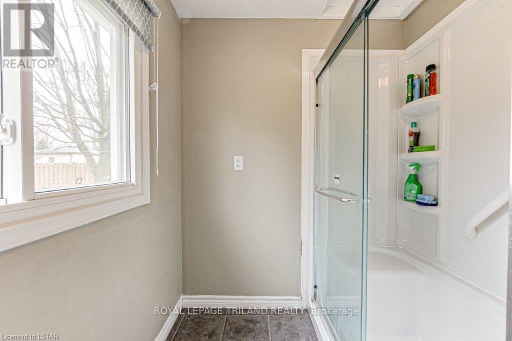 286 King Street S, Thames Centre, Ontario  N0M 2P0 - Photo 13 - X12061438