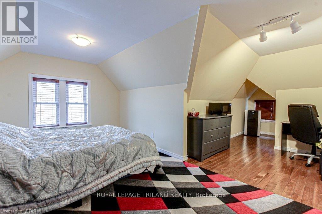 286 King Street S, Thames Centre, Ontario  N0M 2P0 - Photo 27 - X12061438