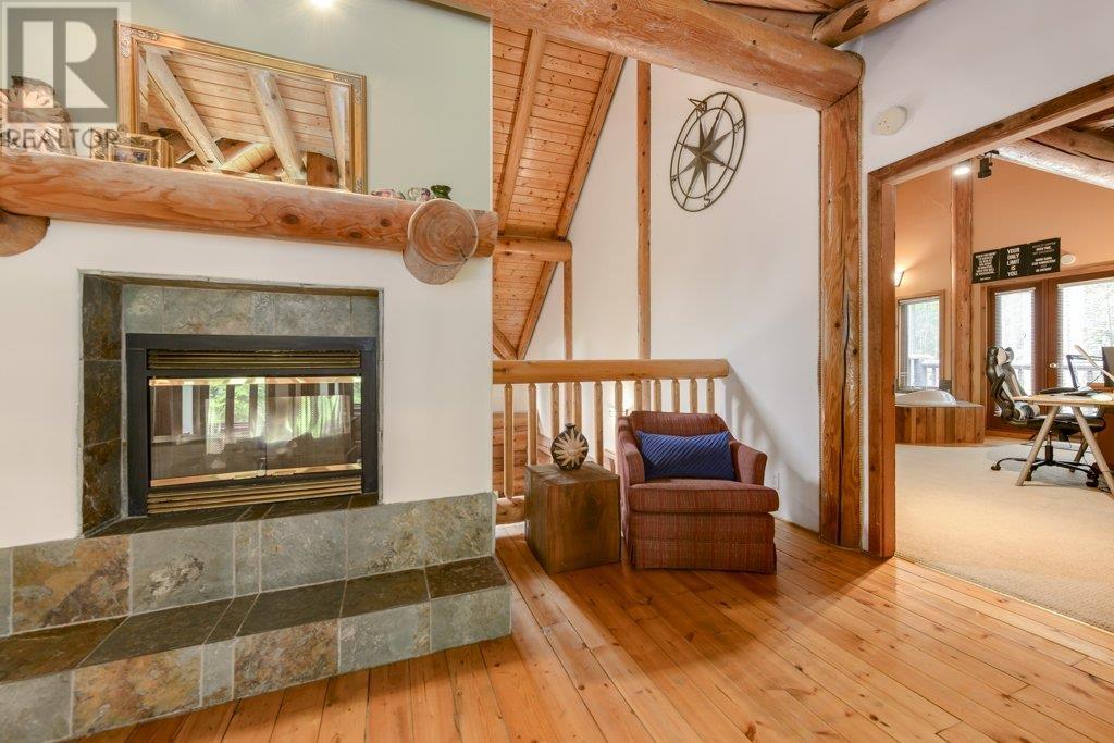 3025 Anmore Creek Way, Port Moody, British Columbia  V3H 5G6 - Photo 13 - R3003828