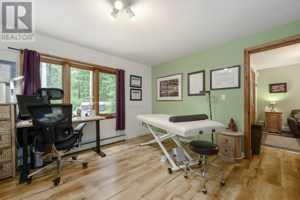3025 Anmore Creek Way, Port Moody, British Columbia  V3H 5G6 - Photo 32 - R3003828