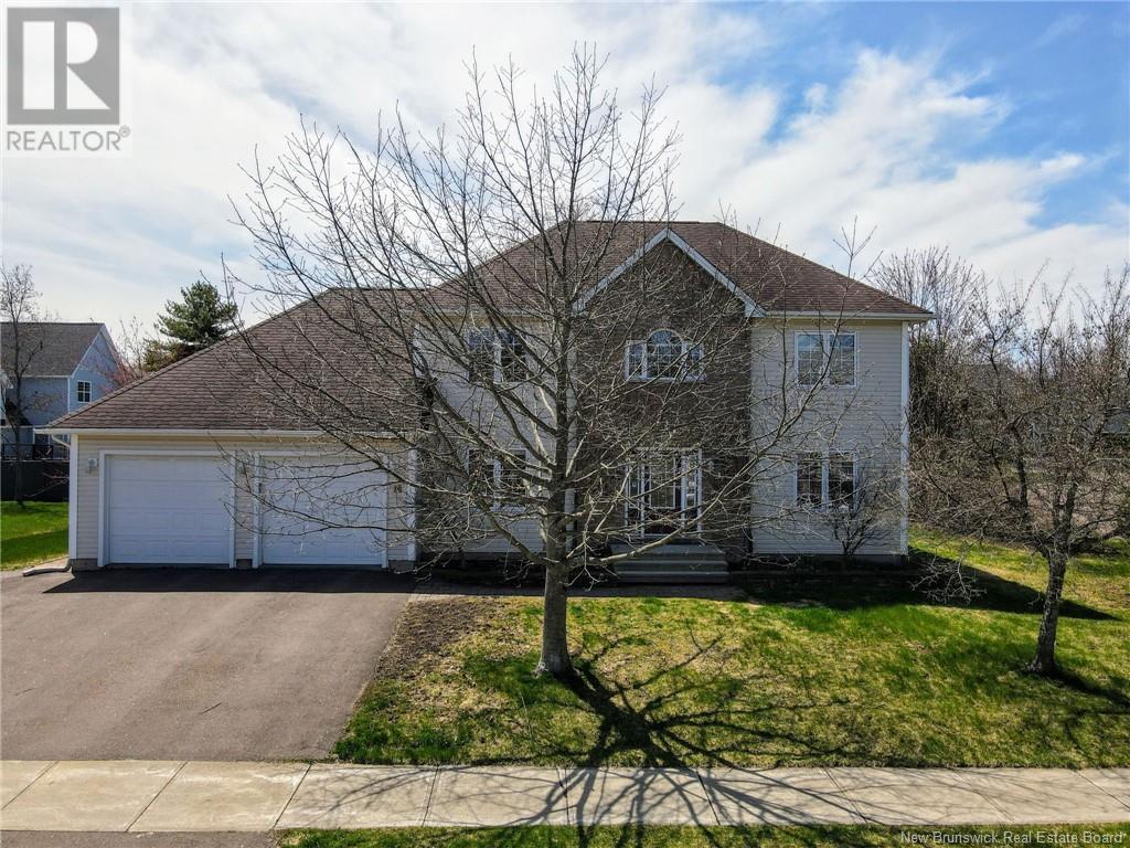 Property at 14 Glastonbury Drive image 3