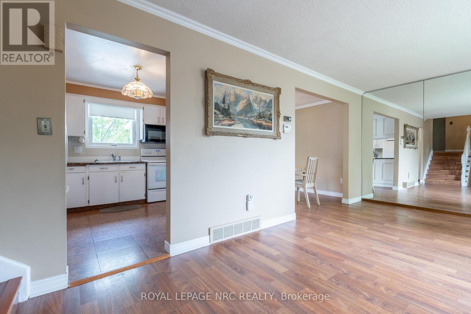 Property at 7404 SANDY COURT image 4