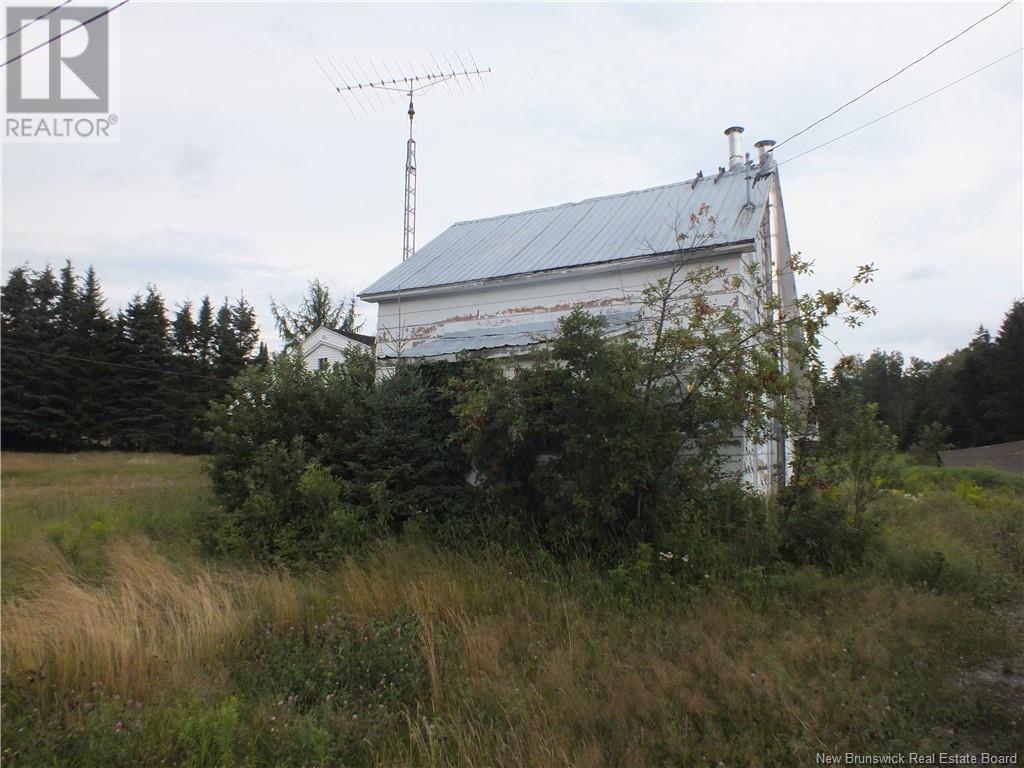 Property at 1587 Joseph-Morneault Street image 2