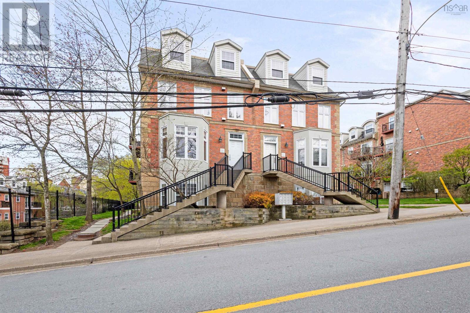 5404 Nora Bernard Street, Halifax Peninsula, Nova Scotia  B3K 2Y8 - Photo 3 - 202511226
