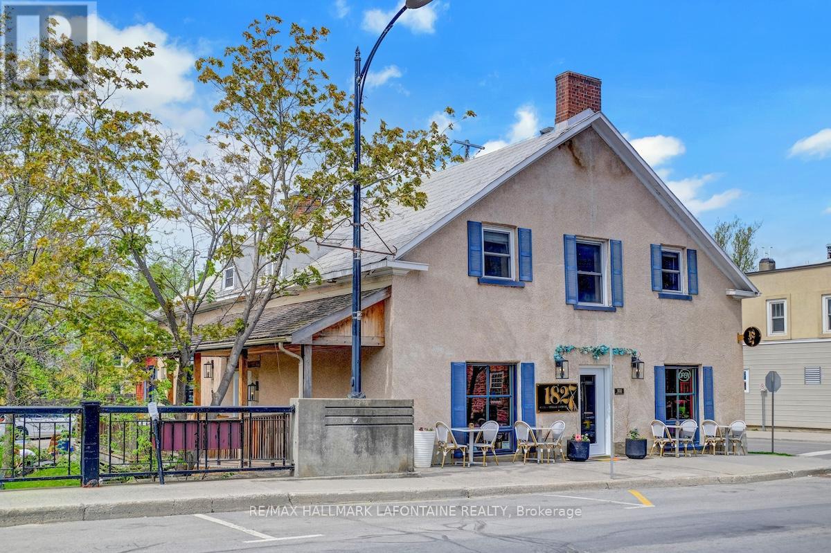 100 Gore Street E, Perth, Ontario  K7H 1J3 - Photo 1 - X12155250