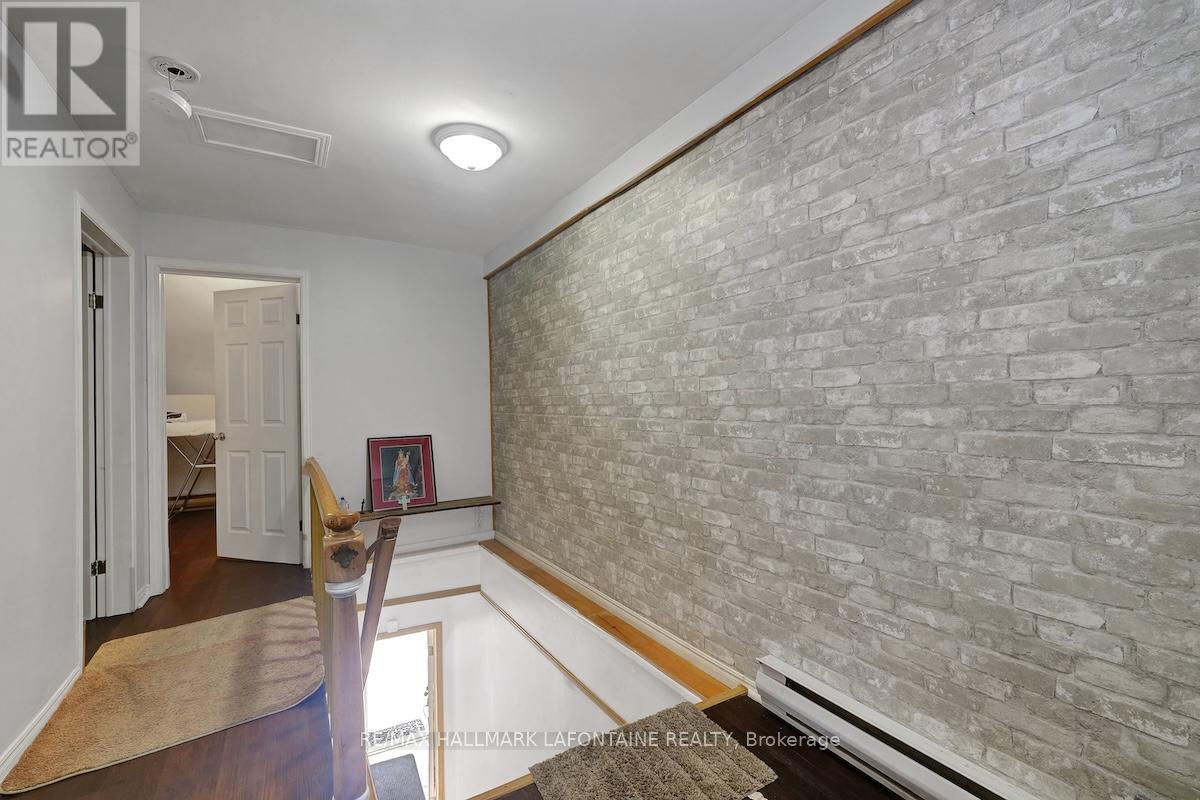100 Gore Street E, Perth, Ontario  K7H 1J3 - Photo 38 - X12155250