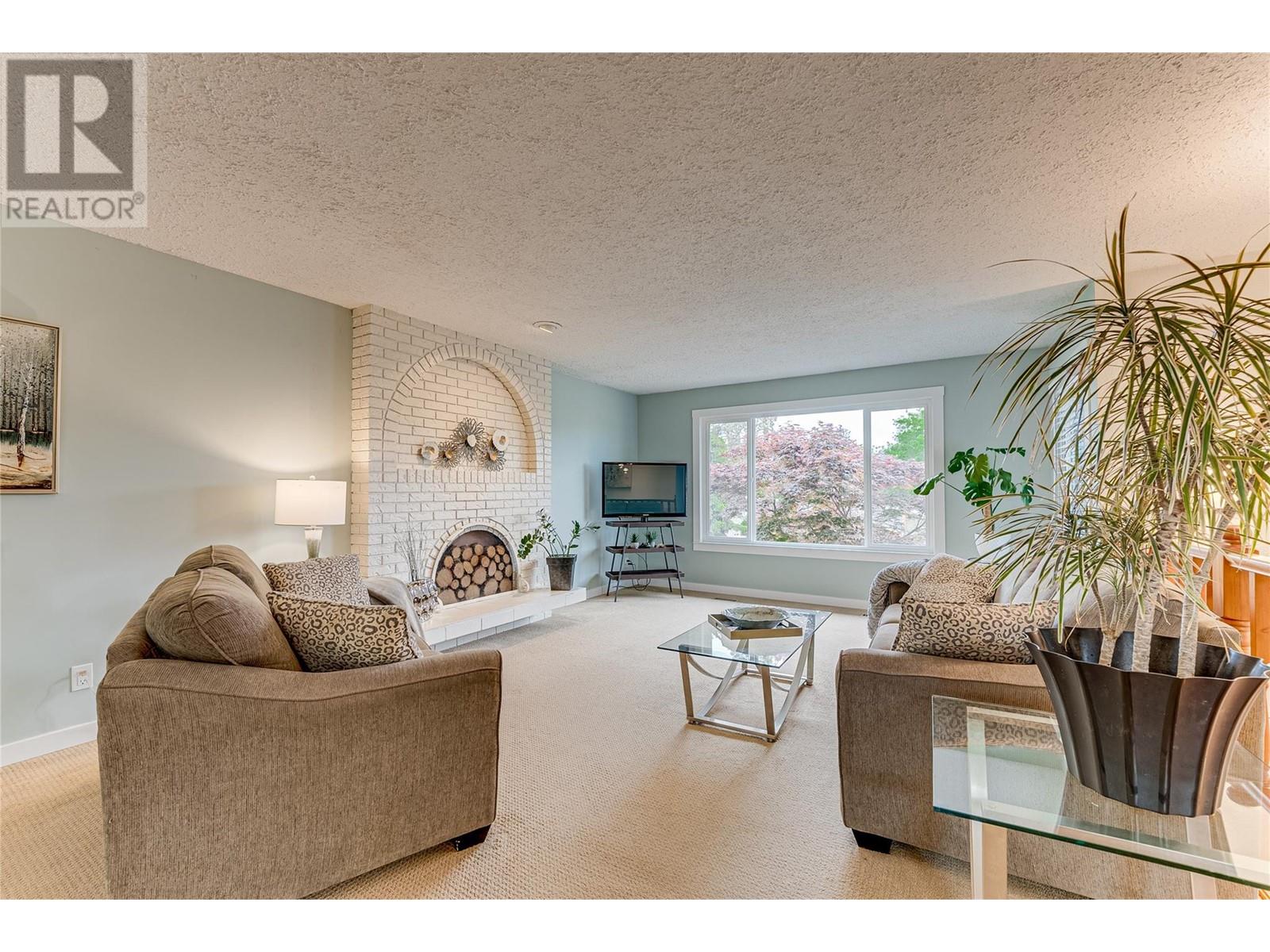 3911 15 Street, Vernon, British Columbia  V1T 7S4 - Photo 8 - 10347984