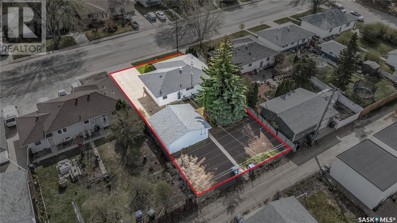 Property at 1518 Cumberland AVENUE S image 2