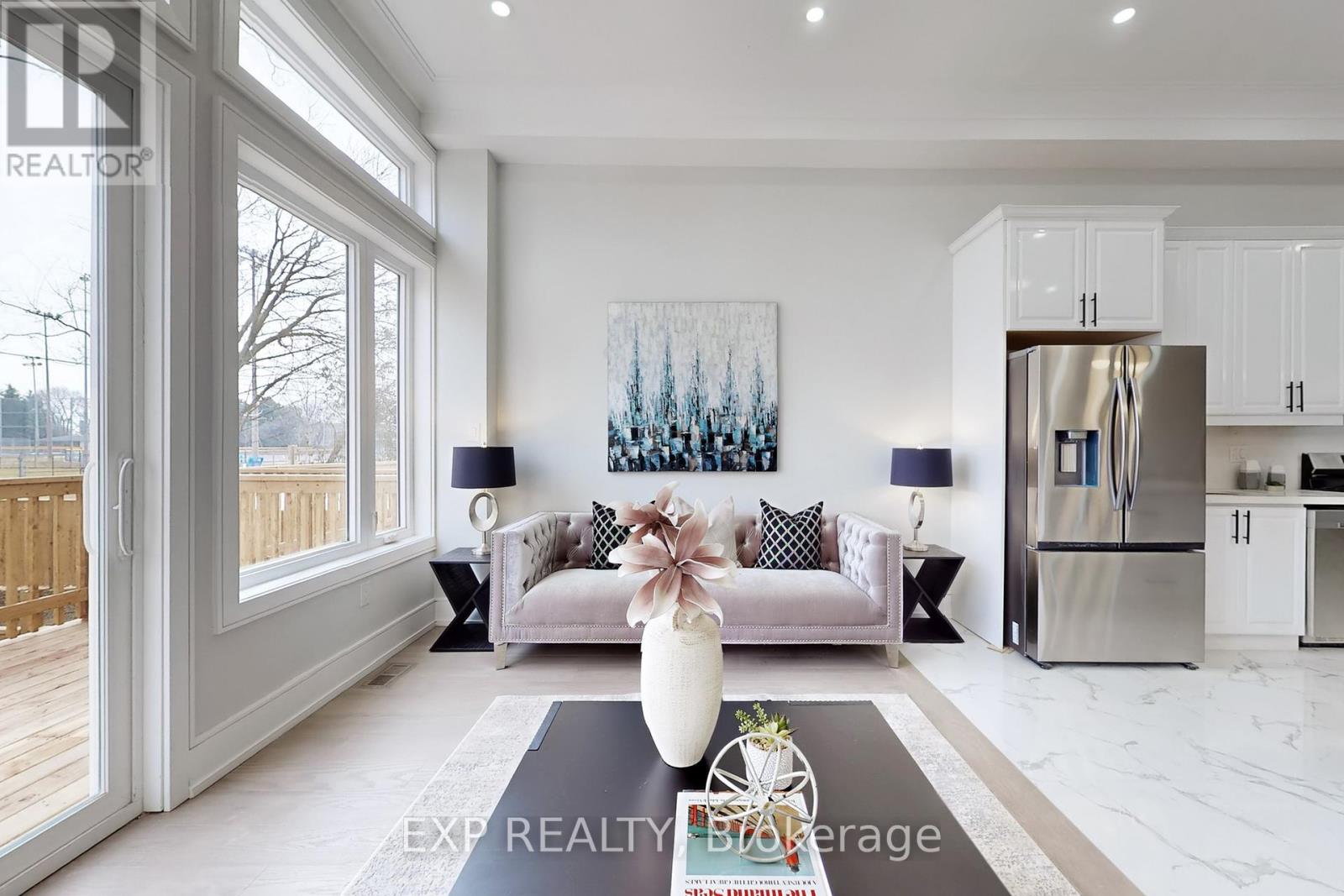 17 Malta Street, Toronto (Birchcliffe-Cliffside), Ontario  M1N 2L2 - Photo 6 - E12155219