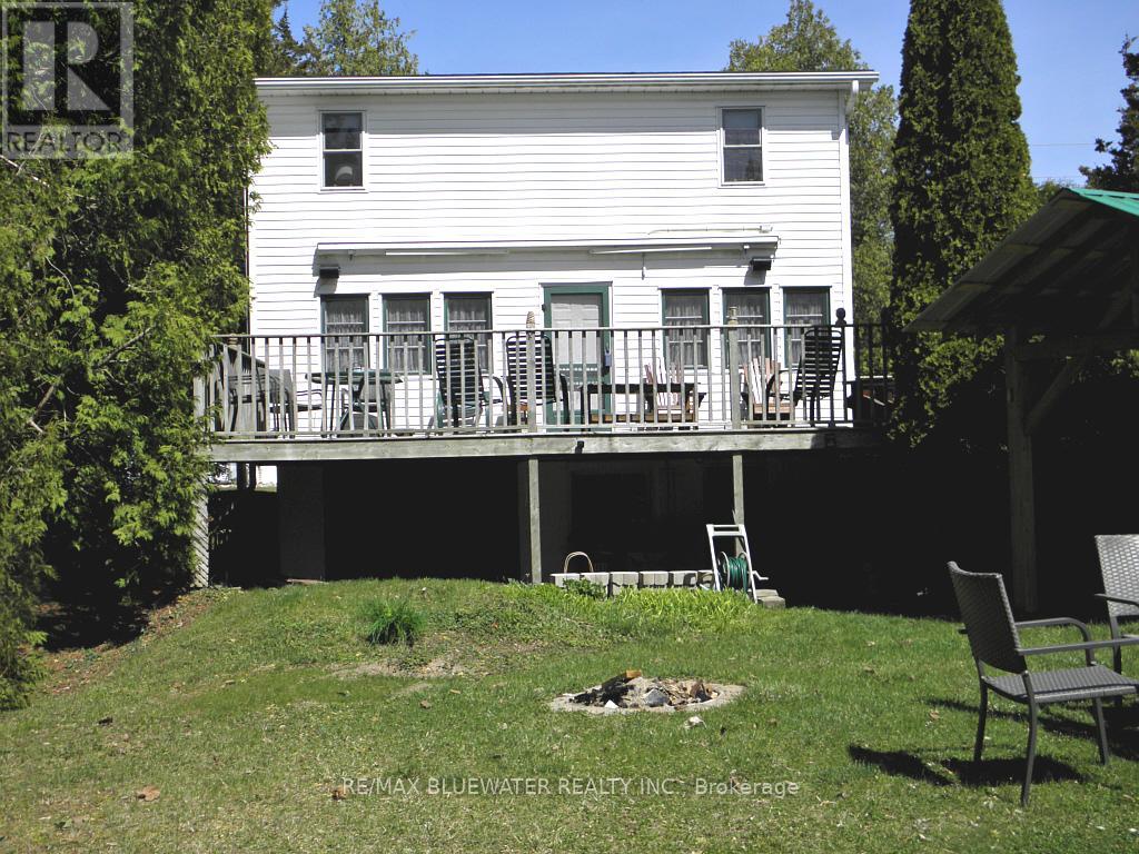 6493 West Parkway Drive, Lambton Shores, Ontario  N0N 1J2 - Photo 10 - X12092843