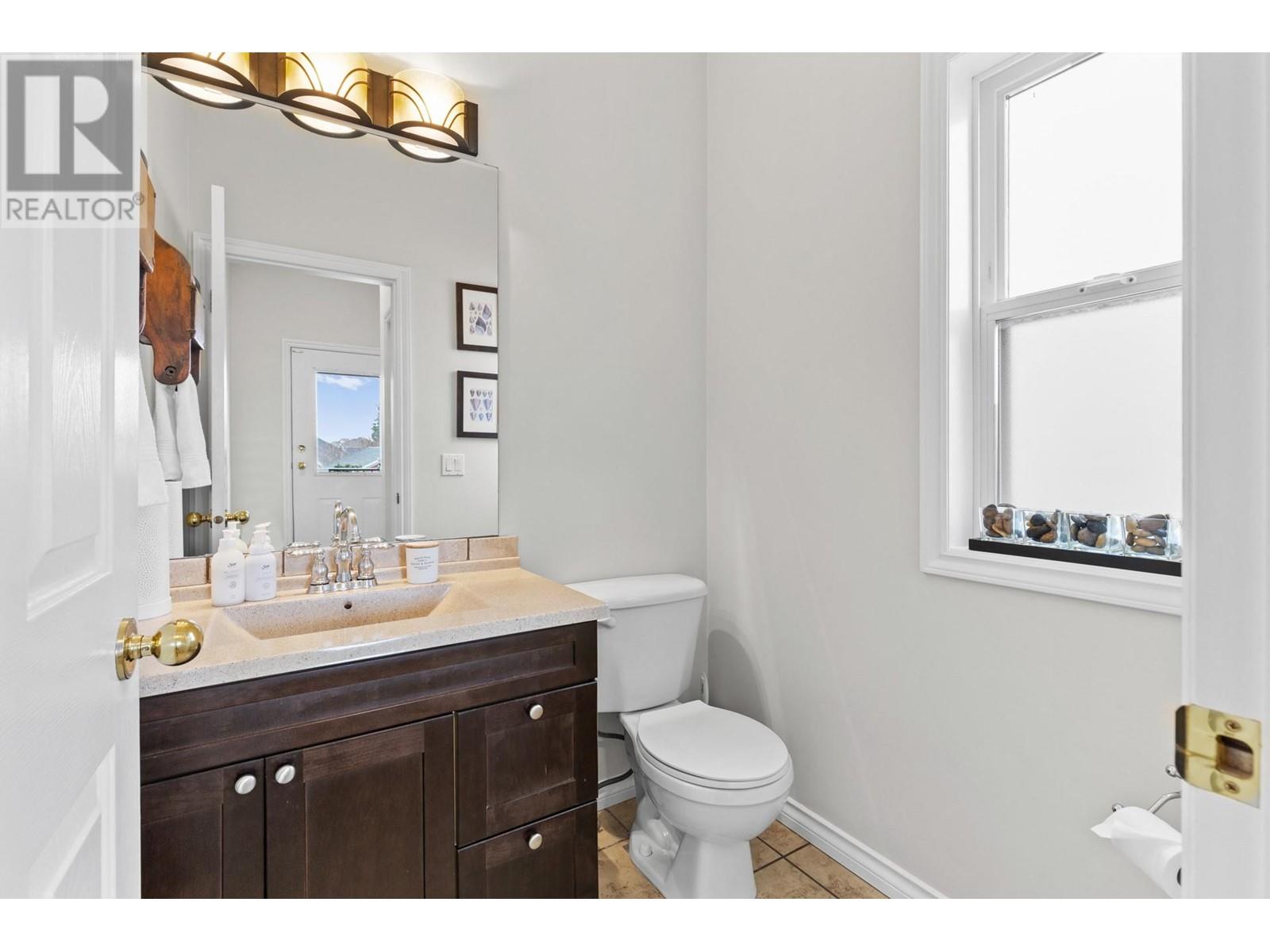 396 Mccarren Avenue, Kelowna, British Columbia  V1W 4W3 - Photo 13 - 10348387