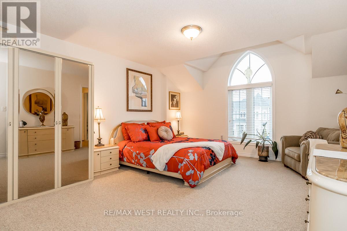 118 Succession Crescent, Barrie, Ontario  L4M 7G7 - Photo 31 - S12155214