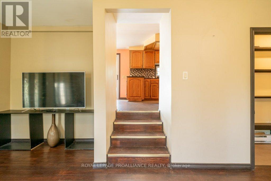1058 Jacques Bay Road, Addington Highlands (Addington Highlands), Ontario  K0H 1K0 - Photo 22 - X12155339