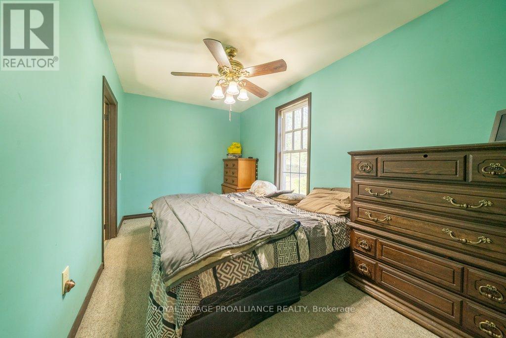 1058 Jacques Bay Road, Addington Highlands (Addington Highlands), Ontario  K0H 1K0 - Photo 32 - X12155339