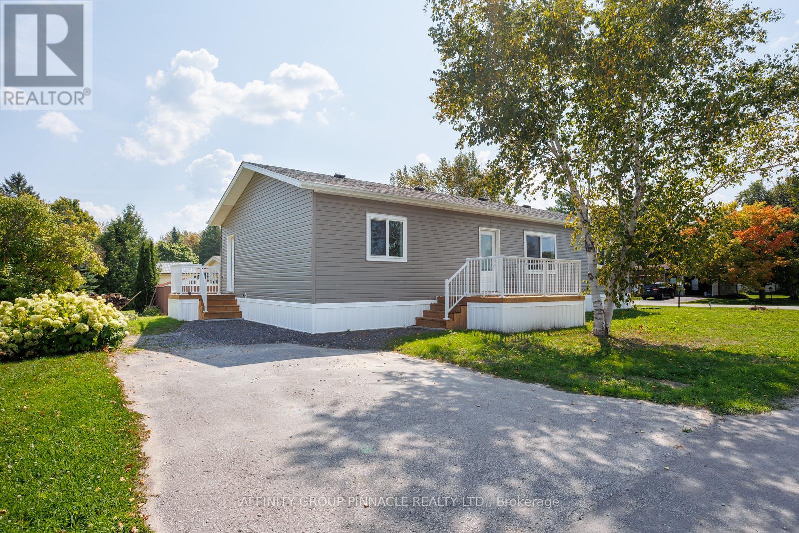 16 PARK STREET, Kawartha Lakes, Ontario