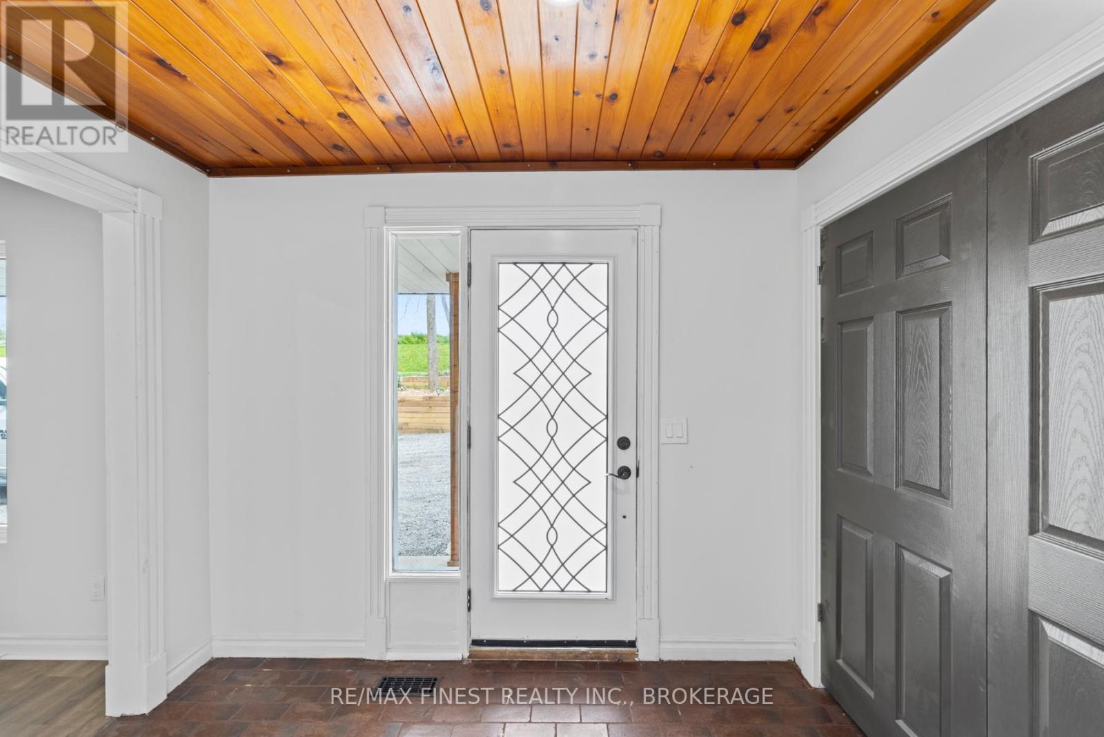 3327 Wilton Road, South Frontenac, Ontario  K0H 1V0 - Photo 11 - X12155287