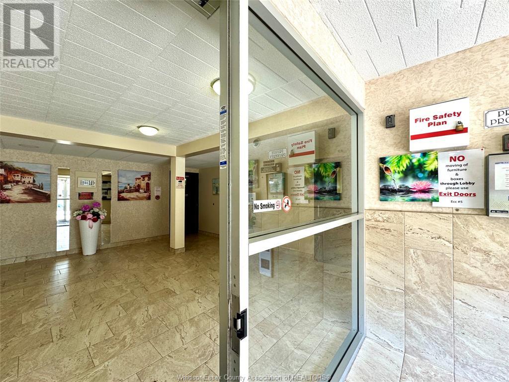 Property at 6647 THORNBERRY CRESCENT image 3