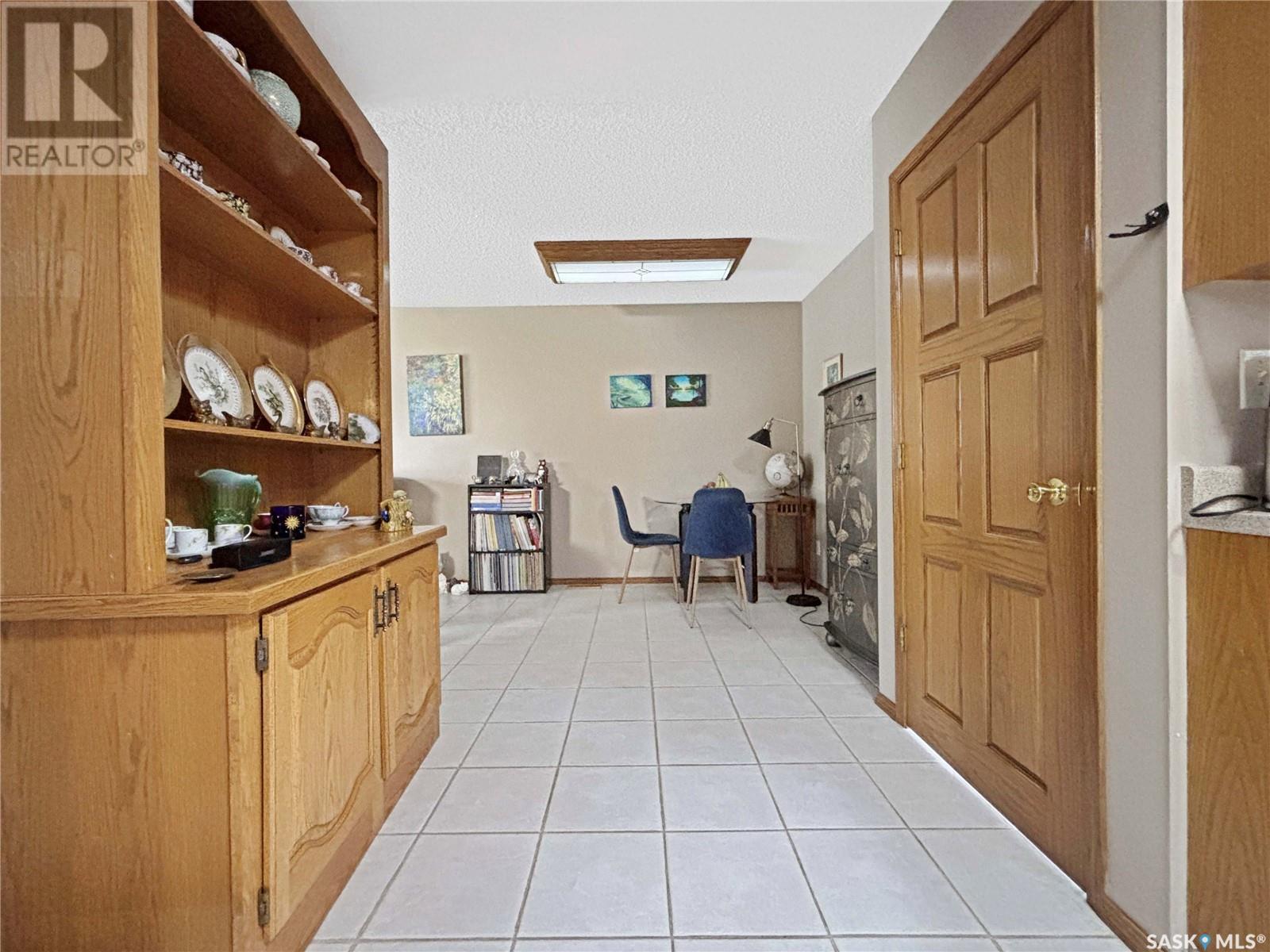 215 Hogg Way, Saskatoon, Saskatchewan  S7N 3W4 - Photo 9 - SK005648