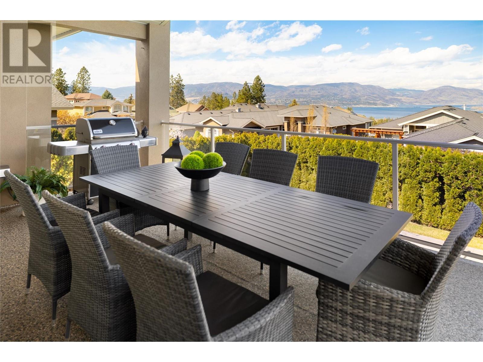 Property at 628 Devonian Avenue image 3