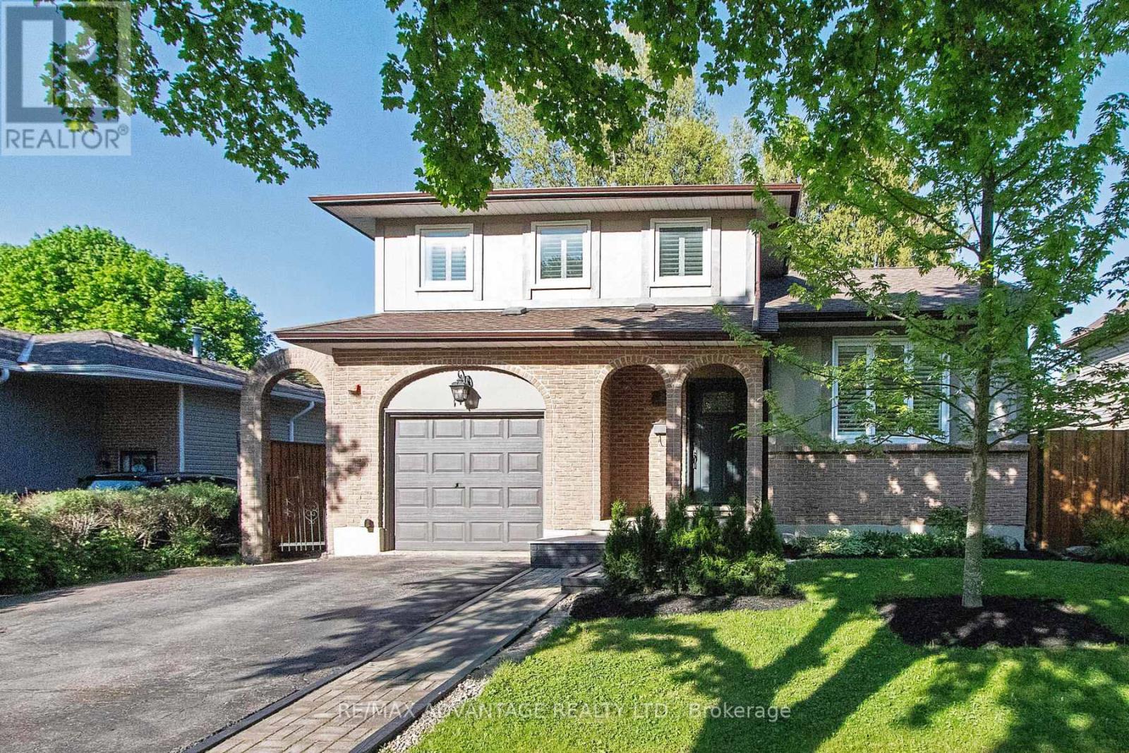 25 Winding Way Crescent