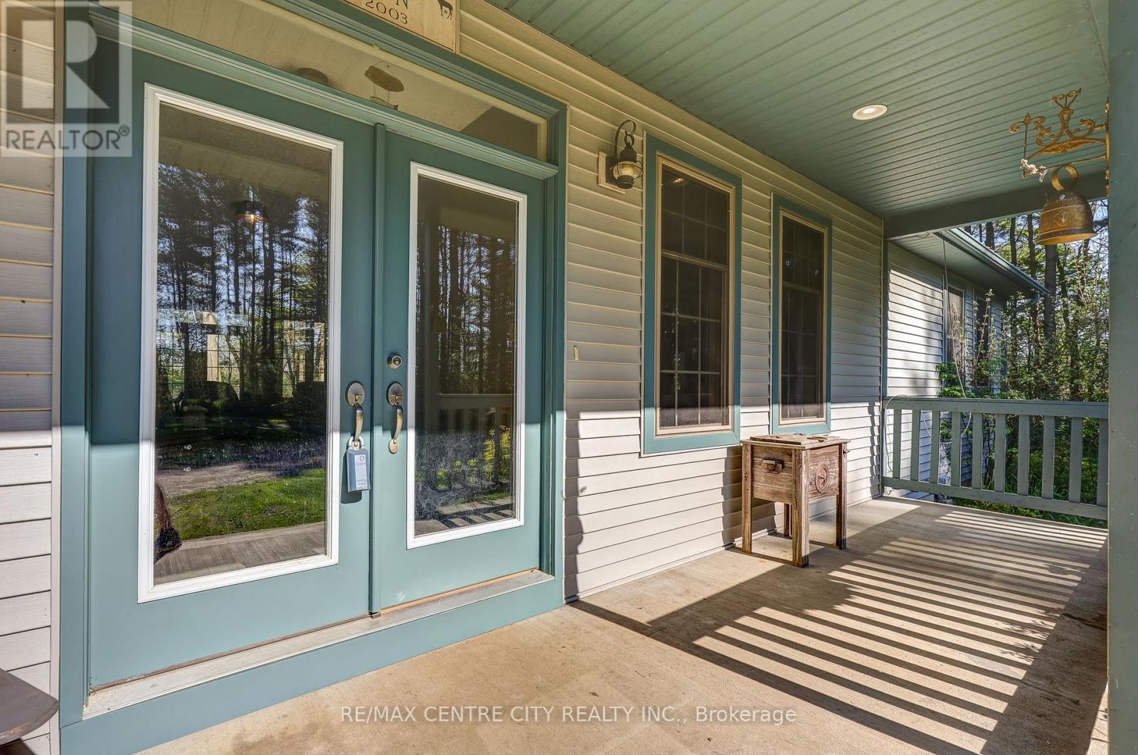 Property at 35035 LAKE LINE image 4