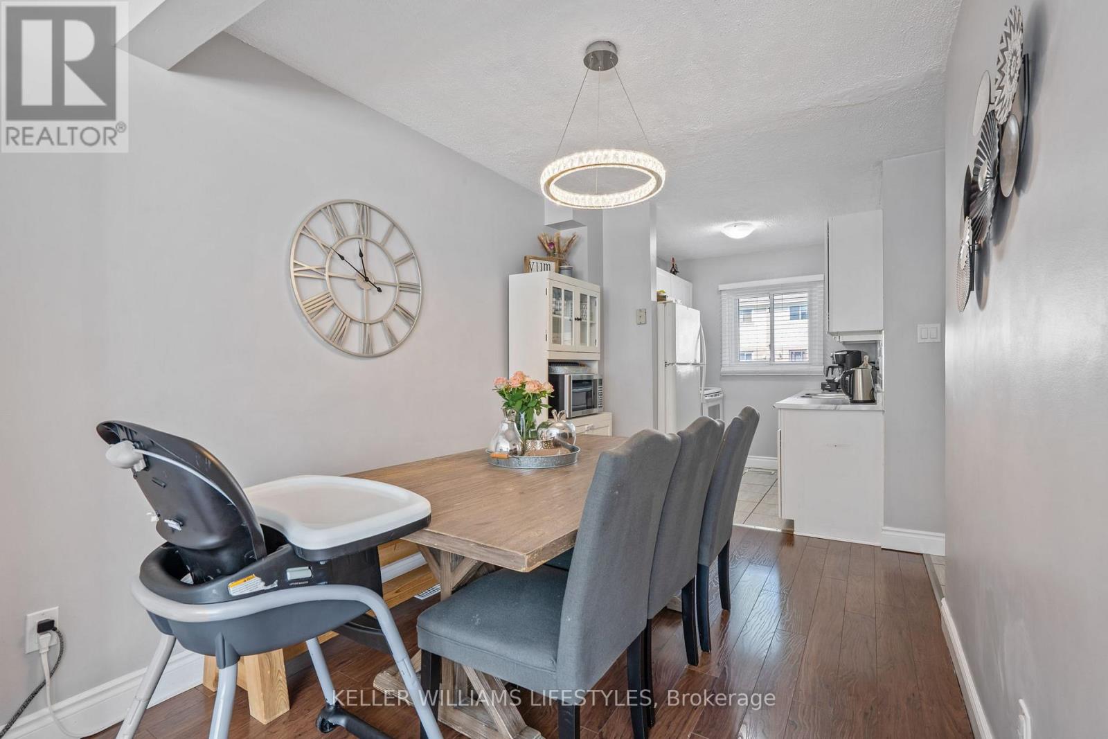 9 - 166 Southdale Road W, London South, Ontario  N6J 2J1 - Photo 11 - X12155395