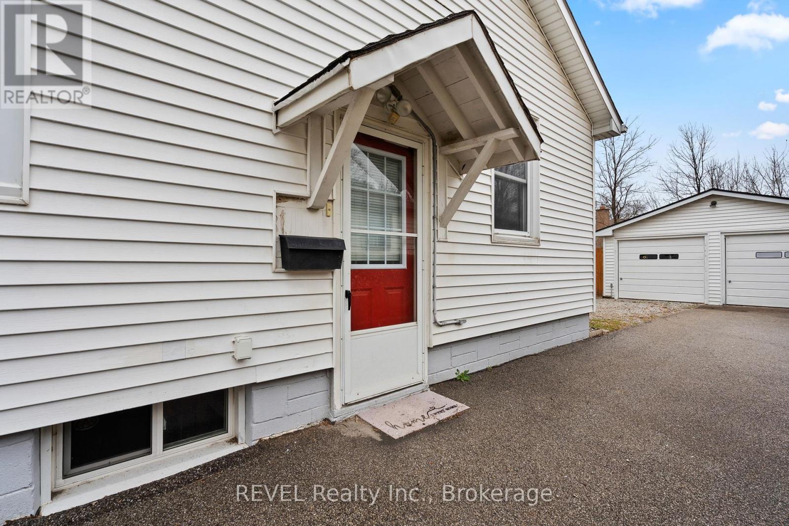271 Linwell Road, St. Catharines (Vine/linwell), Ontario  L2N 1S6 - Photo 19 - X12122190