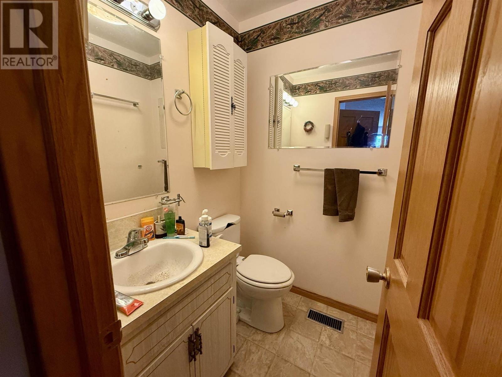 Property at 141 County BLVD image 5