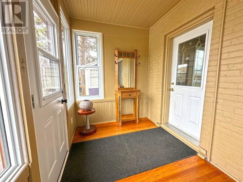 Property at 510 Norah Street S image 4