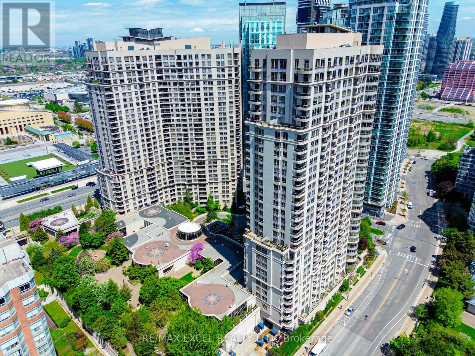 Gph9 - 3880 Duke Of York Boulevard, Mississauga, Ontario  L5B 4M7 - Photo 5 - W12152731