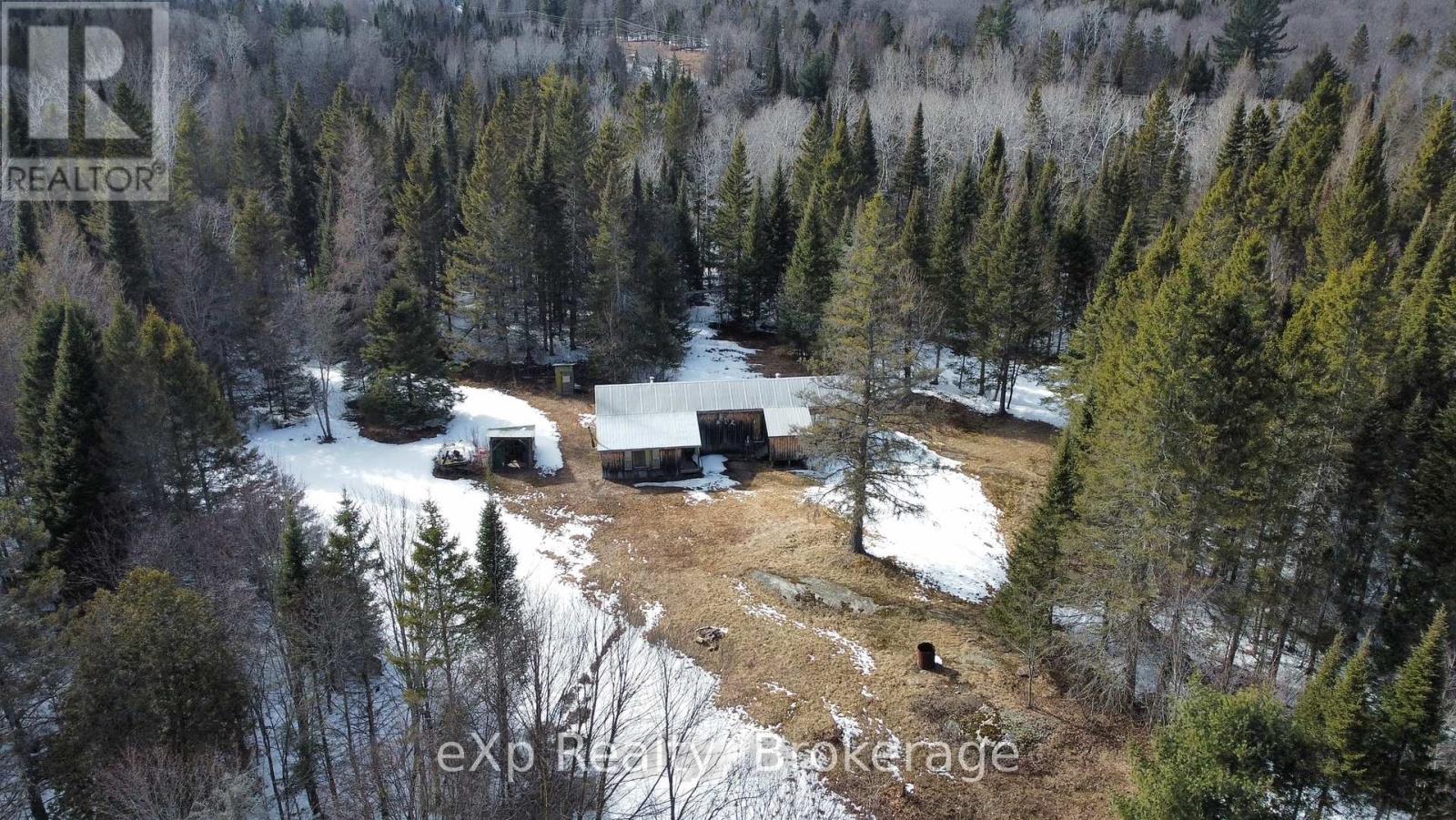 10027 522 Highway, Parry Sound Remote Area, Ontario  P0H 1A0 - Photo 11 - X12086125