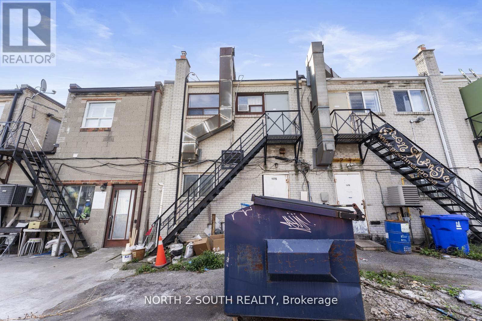 1176 The Queensway, Toronto, Ontario  M8Z 1R5 - Photo 20 - W12155178