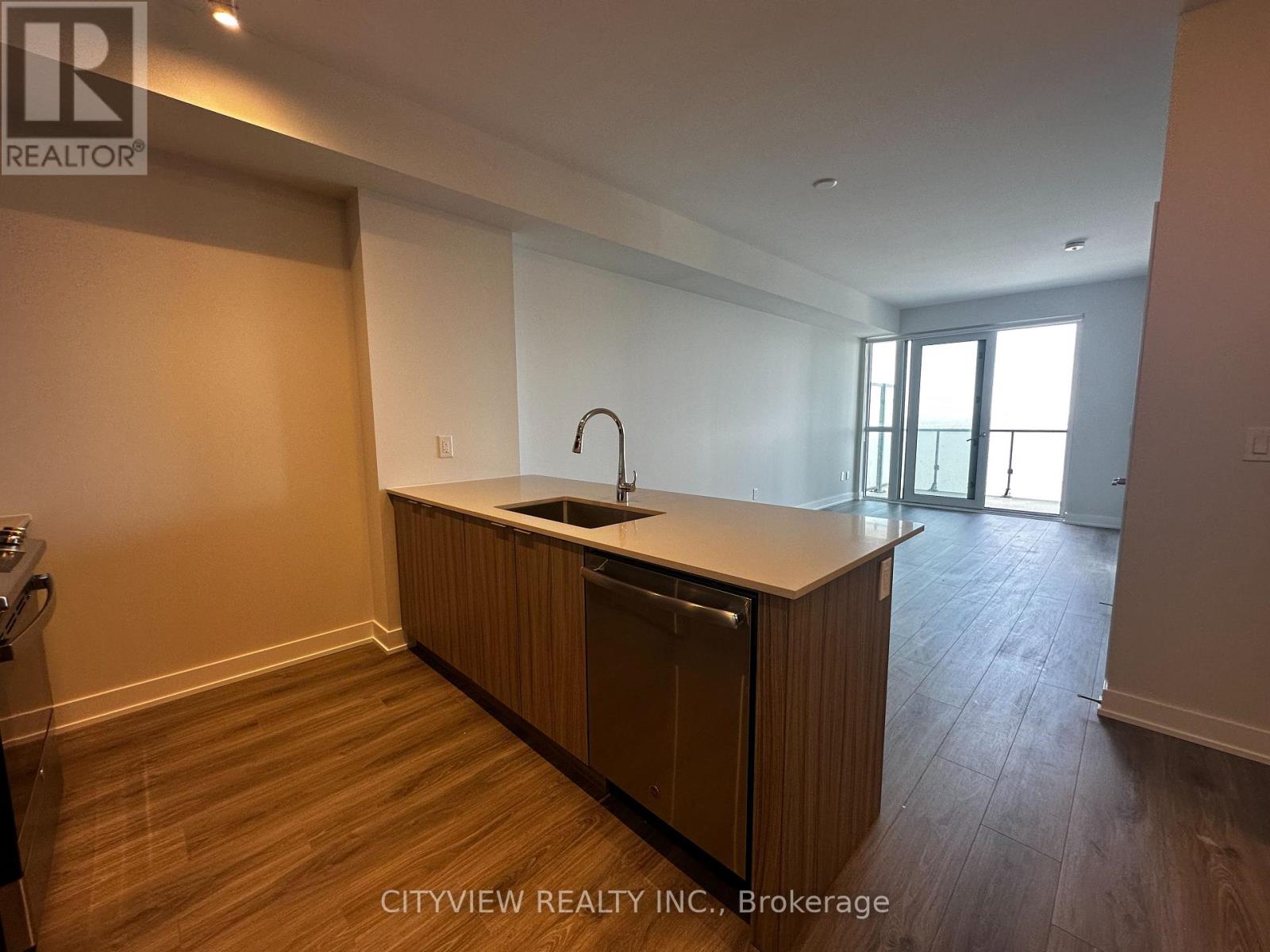4110 - 430 Square One Drive, Mississauga, Ontario  L5B 0L6 - Photo 2 - W12155216