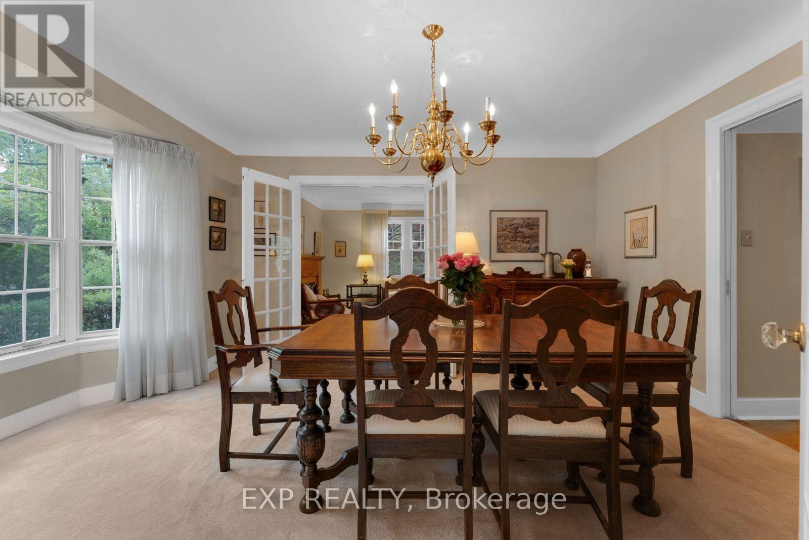 338 Maple Grove Drive, Oakville, Ontario  L6J 4V5 - Photo 13 - W12155223