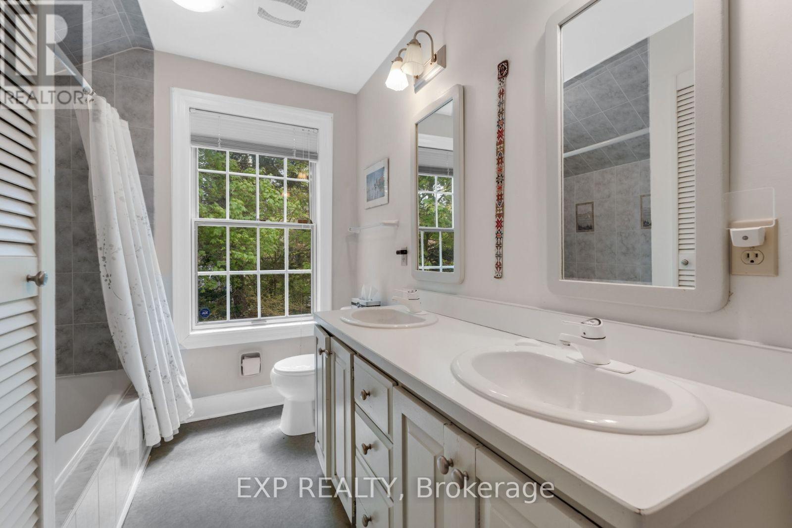 338 Maple Grove Drive, Oakville, Ontario  L6J 4V5 - Photo 38 - W12155223