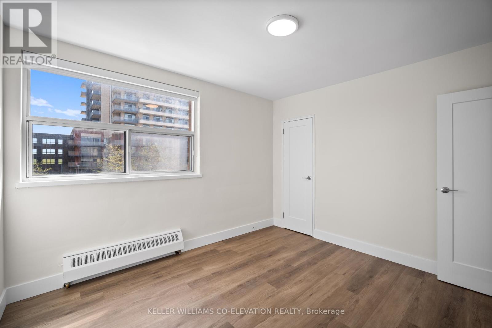 301 - 10 Fontenay Court, Toronto, Ontario  M9A 4W3 - Photo 8 - W12155235