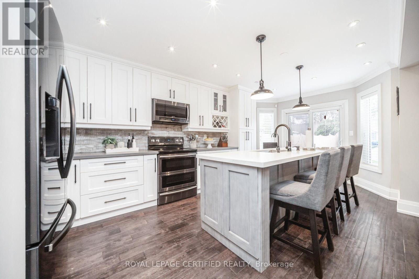 73 Headwater Road, Caledon (Bolton West), Ontario  L7E 2W4 - Photo 14 - W12155254