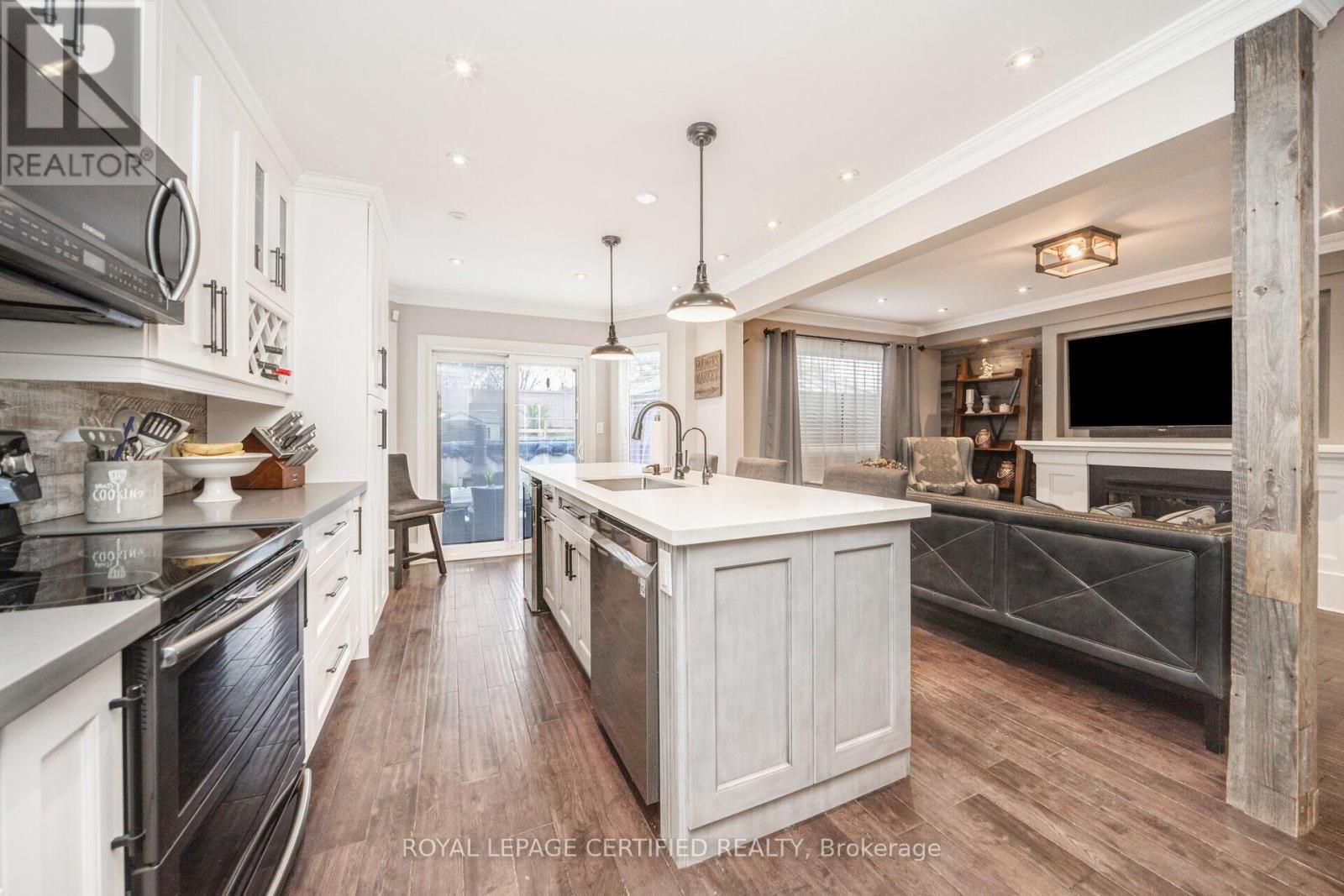 73 Headwater Road, Caledon (Bolton West), Ontario  L7E 2W4 - Photo 16 - W12155254
