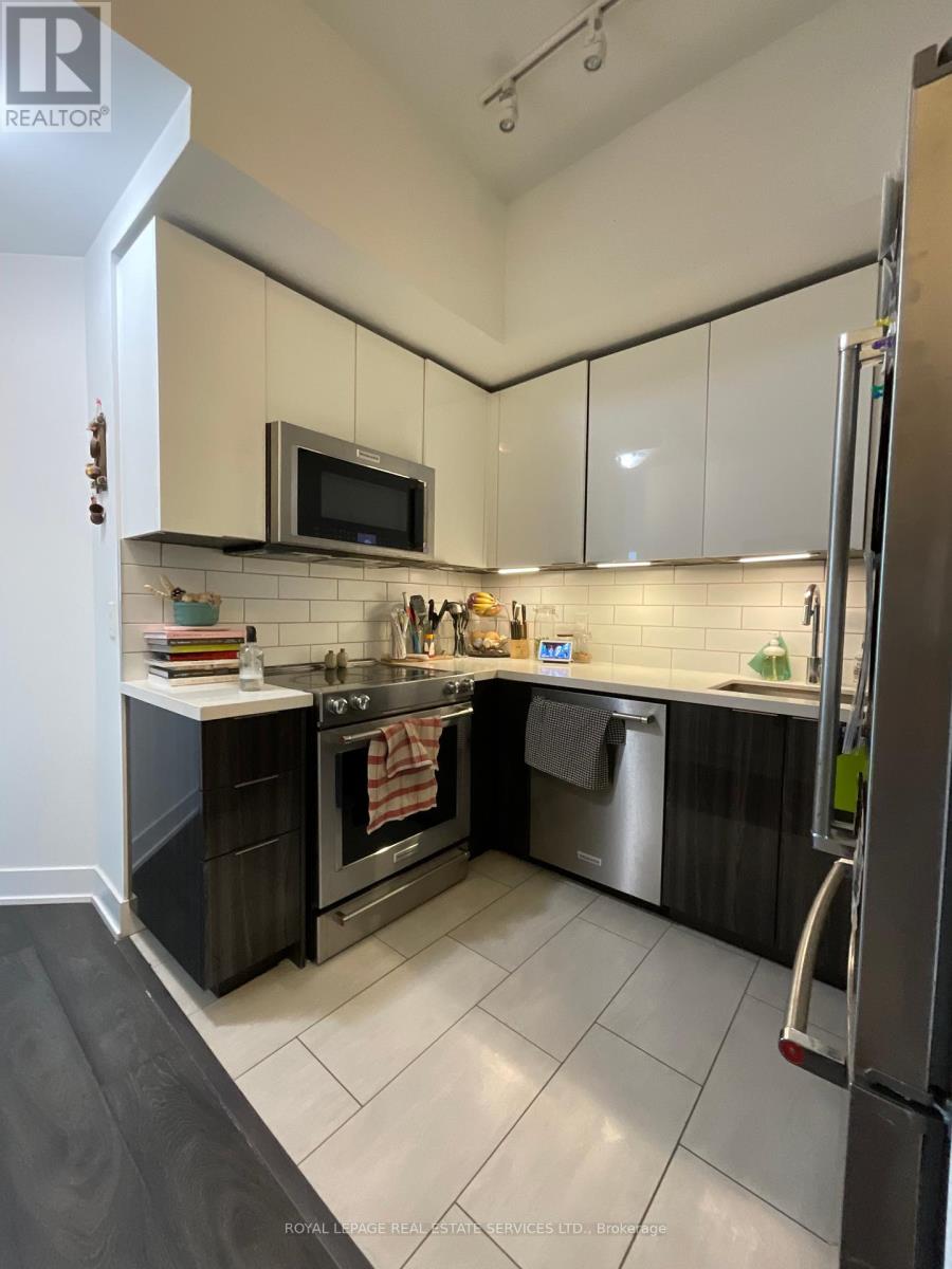 909 - 20 Shore Breeze Drive, Toronto, Ontario  M8V 0C7 - Photo 3 - W12155260