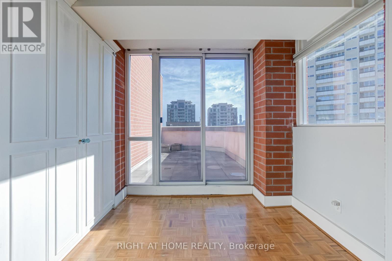 Ph13 - 300 Balliol Street, Toronto, Ontario  M4S 3G6 - Photo 20 - C12032916