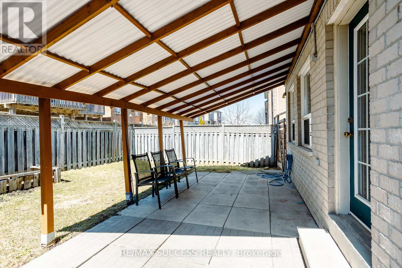 384 Flagstone Way, Newmarket, Ontario  L3X 2R3 - Photo 13 - N12092798