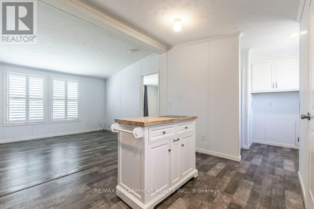 9 Hickory Hollow, Haldimand (Nanticoke), Ontario  N0A 1L0 - Photo 11 - X12155236