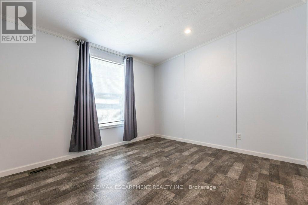 9 Hickory Hollow, Haldimand (Nanticoke), Ontario  N0A 1L0 - Photo 15 - X12155236