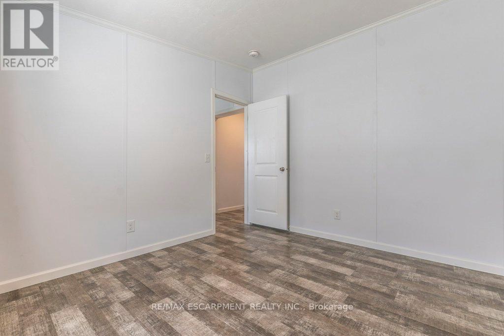 9 Hickory Hollow, Haldimand (Nanticoke), Ontario  N0A 1L0 - Photo 25 - X12155236