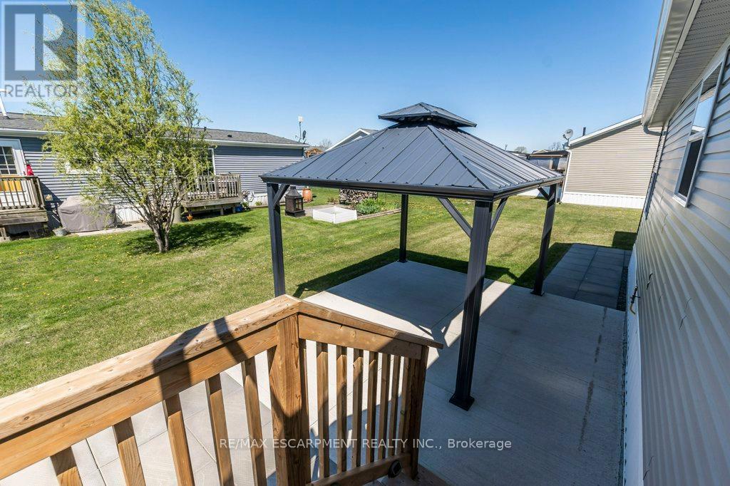 9 Hickory Hollow, Haldimand (Nanticoke), Ontario  N0A 1L0 - Photo 26 - X12155236