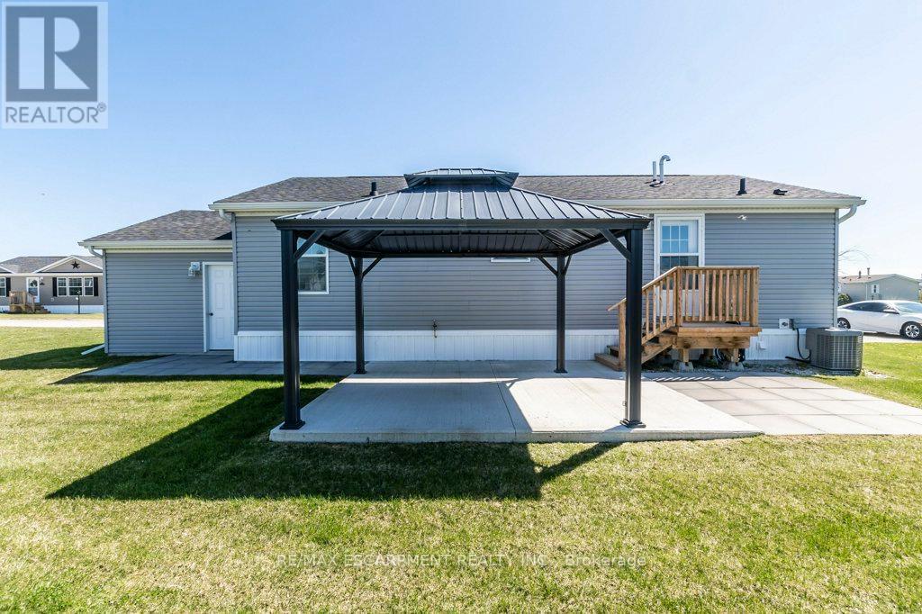9 Hickory Hollow, Haldimand (Nanticoke), Ontario  N0A 1L0 - Photo 29 - X12155236