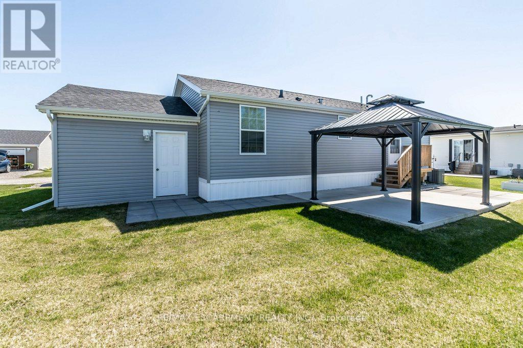9 Hickory Hollow, Haldimand (Nanticoke), Ontario  N0A 1L0 - Photo 31 - X12155236
