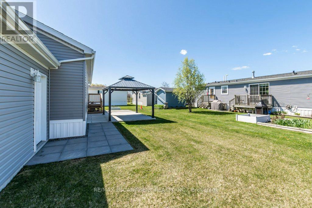 9 Hickory Hollow, Haldimand (Nanticoke), Ontario  N0A 1L0 - Photo 32 - X12155236