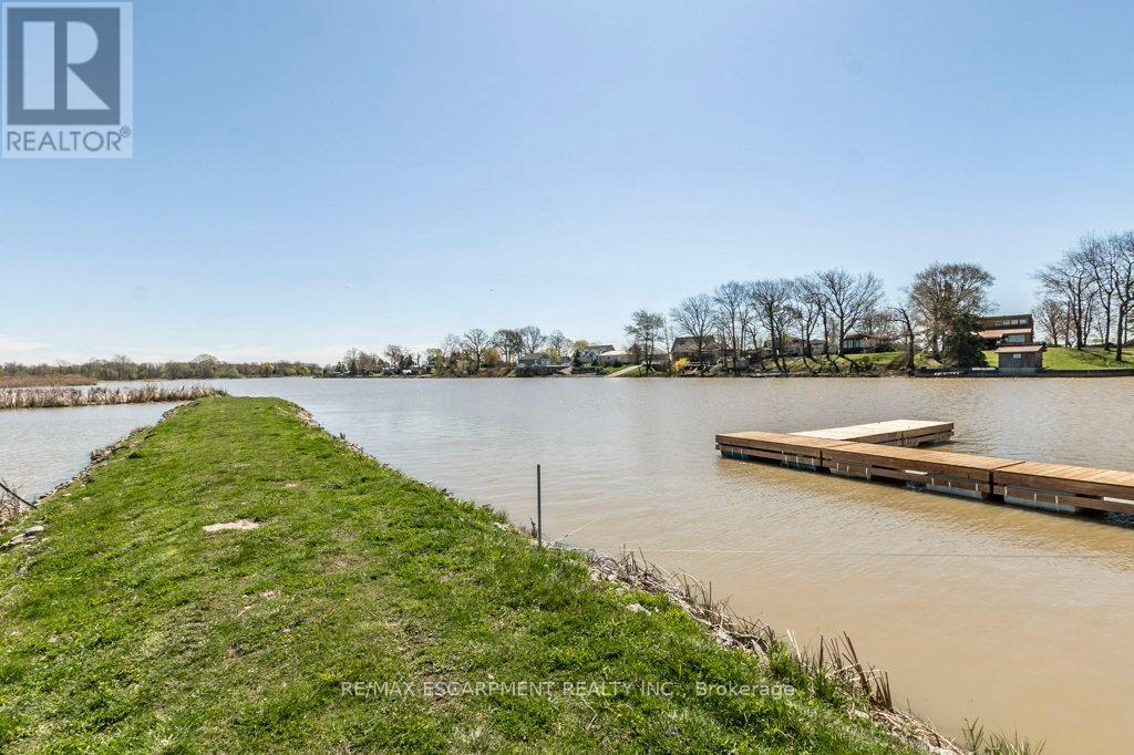 9 Hickory Hollow, Haldimand (Nanticoke), Ontario  N0A 1L0 - Photo 45 - X12155236